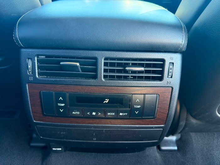 2019 Toyota LandCruiser VX