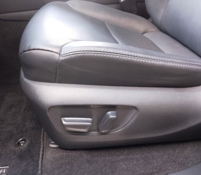 2023 Toyota LandCruiser VX