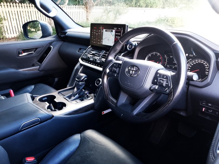 2023 Toyota LandCruiser VX