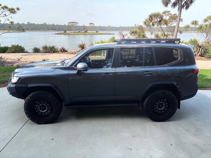 2023 Toyota LandCruiser VX