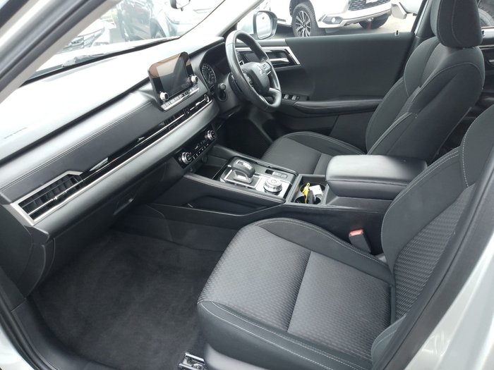 2022 Mitsubishi Outlander ES