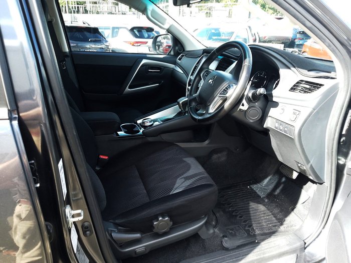 2021 Mitsubishi Pajero Sport GLX