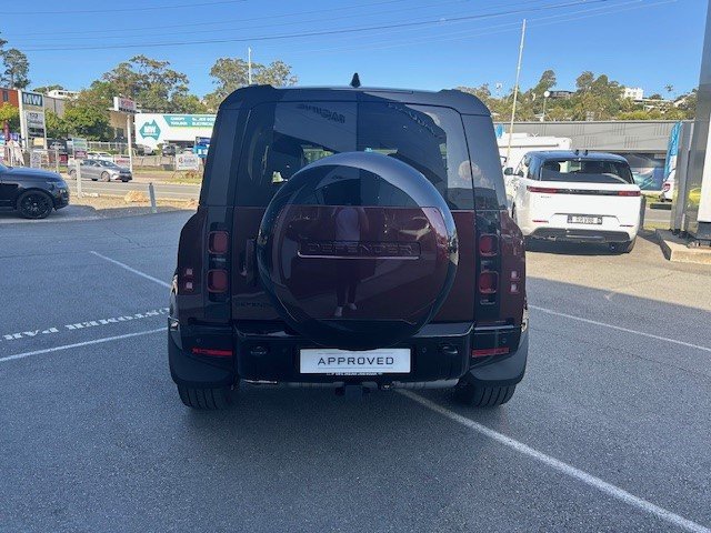 2025 Land Rover Defender 110 D350 Sedona Edition