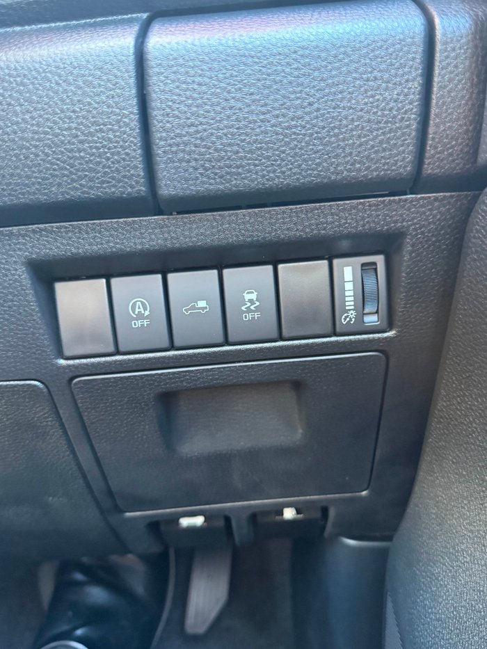 2025 Isuzu D-MAX LS-U