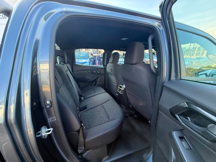 2025 Isuzu D-MAX X-RIDER