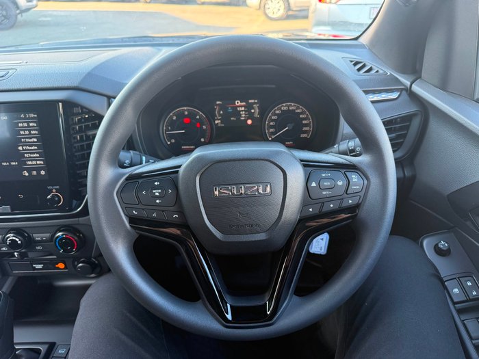 2025 Isuzu D-MAX X-RIDER