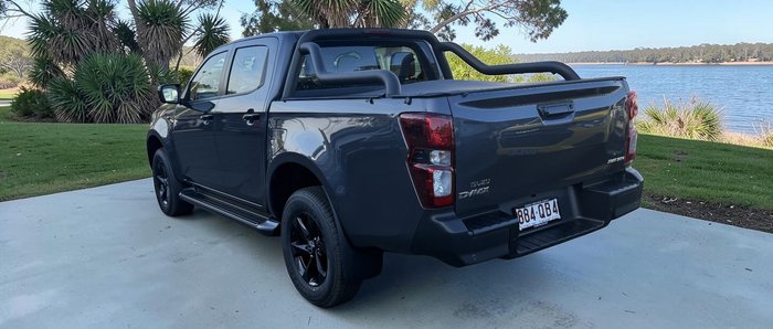 2025 Isuzu D-MAX X-RIDER