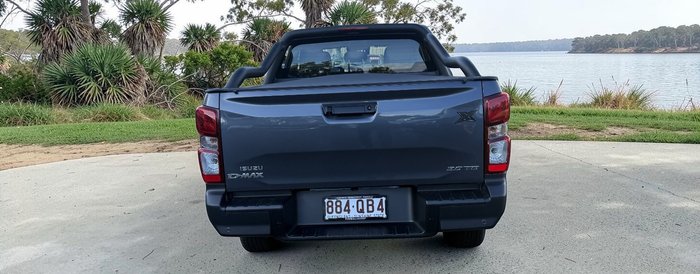 2025 Isuzu D-MAX X-RIDER