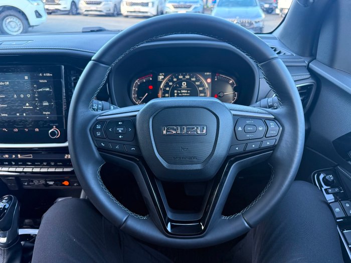 2025 Isuzu MU-X LS-T