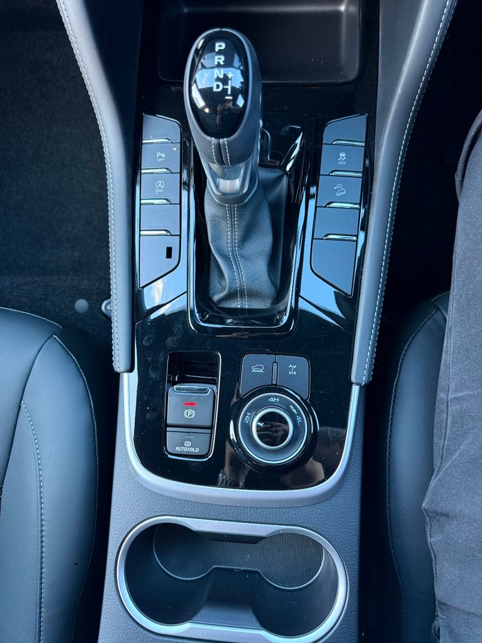 2025 Isuzu MU-X LS-T