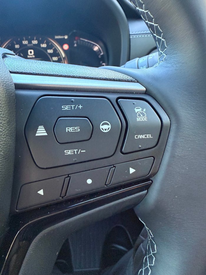 2025 Isuzu MU-X LS-T