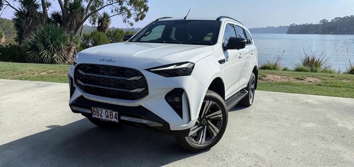2025 Isuzu MU-X LS-T