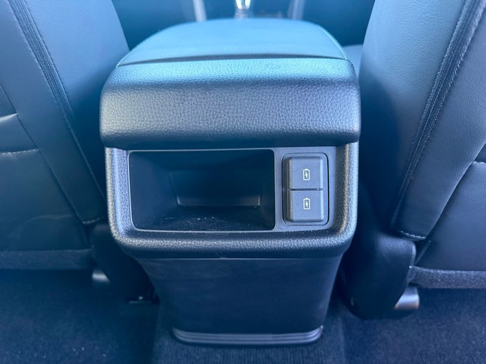 2025 Isuzu MU-X LS-T