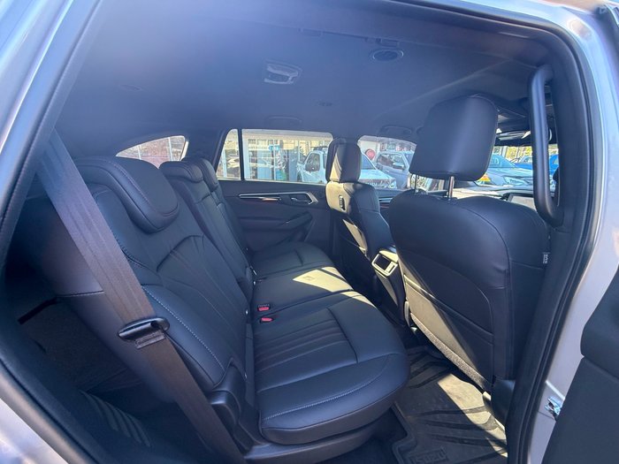 2025 Isuzu MU-X X-TERRAIN