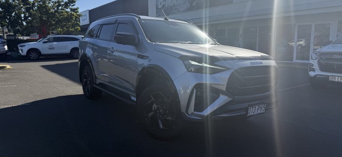 2025 Isuzu MU-X X-TERRAIN