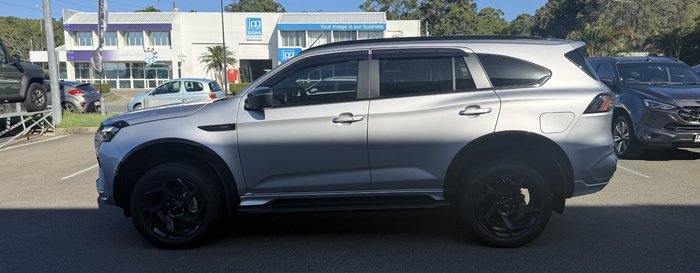 2025 Isuzu MU-X X-TERRAIN