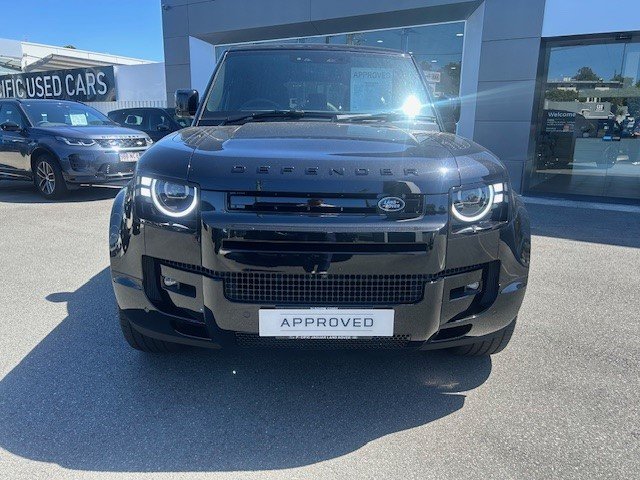 2025 Land Rover Defender 110 P425 X-Dynamic SE