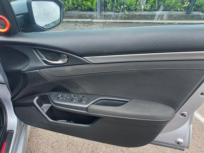 2019 Honda Civic VTi-S