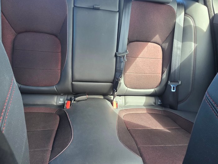 2015 Jaguar XE 25t R-Sport