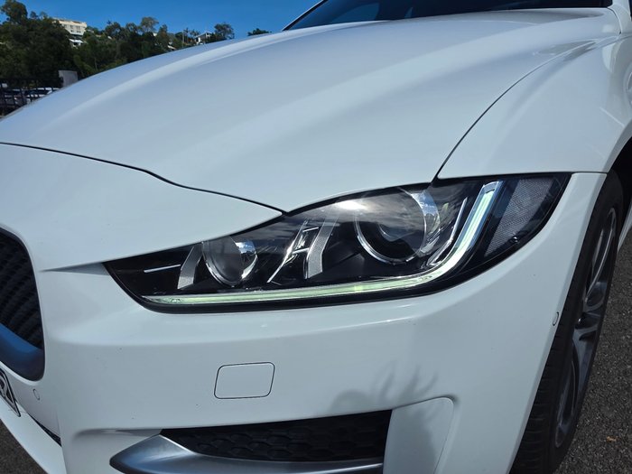 2015 Jaguar XE 25t R-Sport