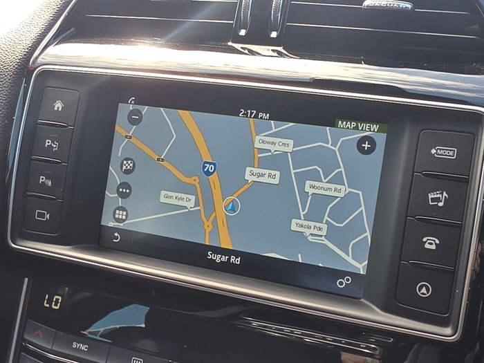 2015 Jaguar XE 25t R-Sport