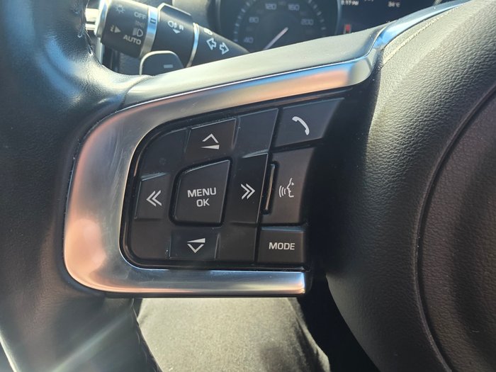 2015 Jaguar XE 25t R-Sport