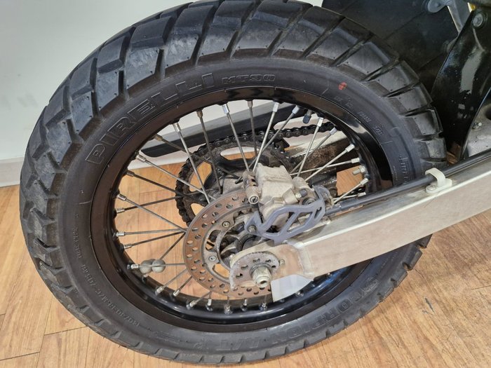 2023 Suzuki DR-Z400E YELLOW