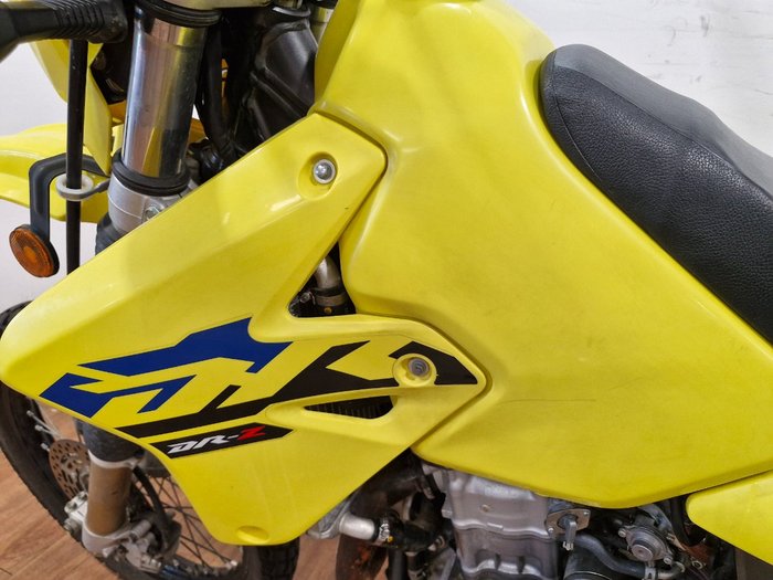 2023 Suzuki DR-Z400E YELLOW