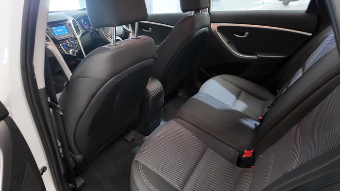 2016 Hyundai i30 GDe4 Series II MY16 Polar White