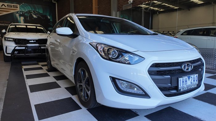 2016 Hyundai i30 GDe4 Series II MY16 Polar White