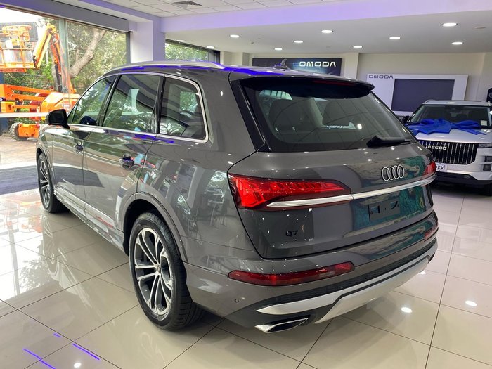 2024 Audi Q7 45 TDI