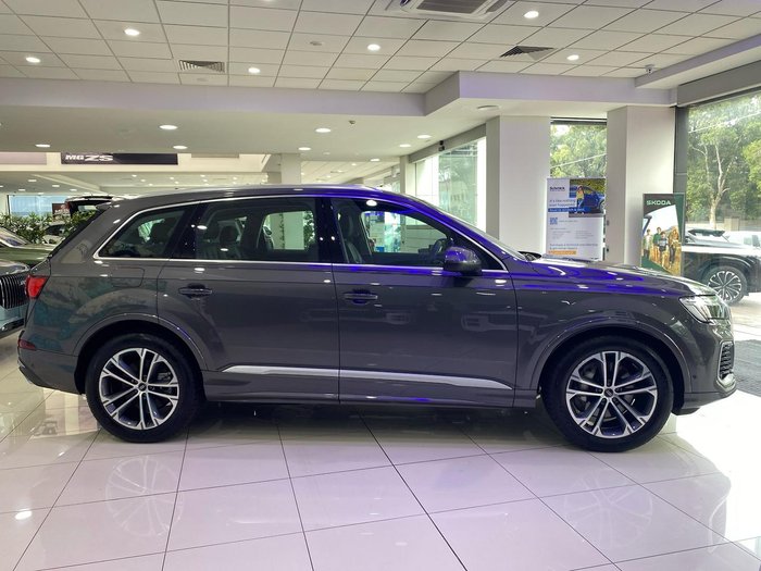 2024 Audi Q7 45 TDI