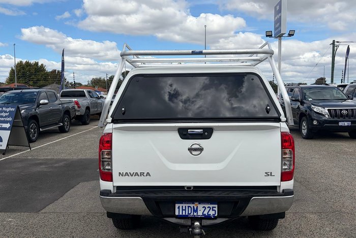 2020 Nissan Navara SL