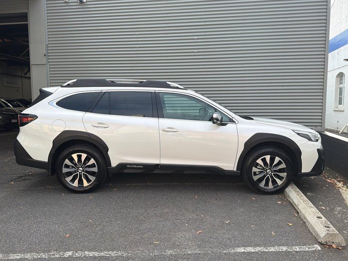 2025 Subaru Outback AWD Touring XT