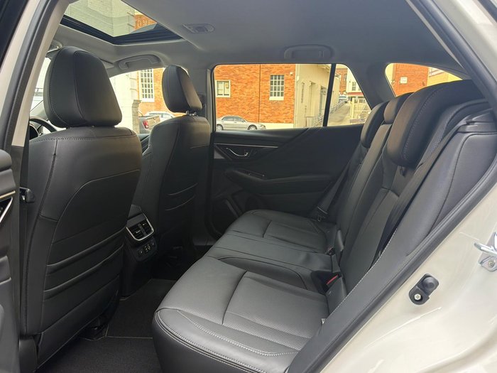 2025 Subaru Outback AWD Touring XT