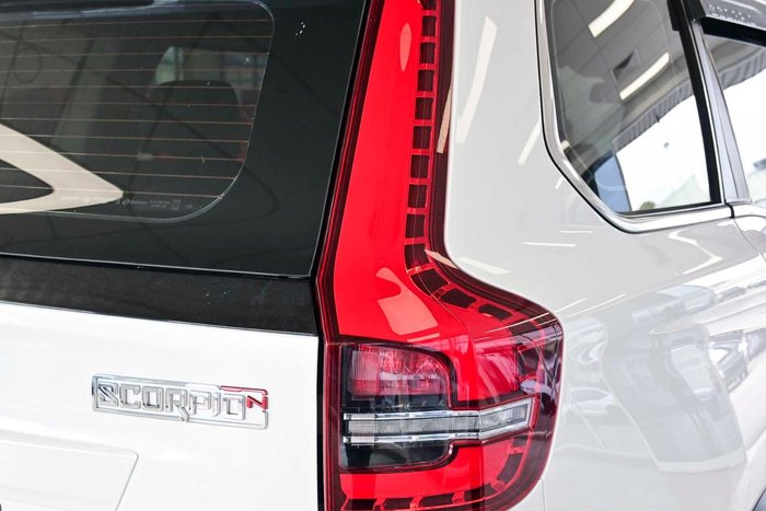 2023 Mahindra Scorpio Z8L