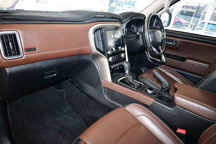 2023 Mahindra Scorpio Z8L