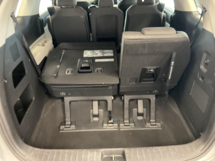 2023 Kia Carnival S