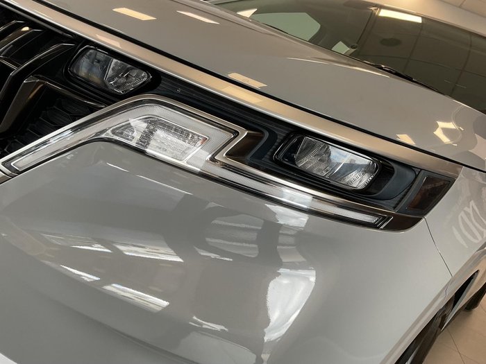 2023 Kia Carnival S