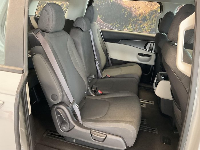 2023 Kia Carnival S