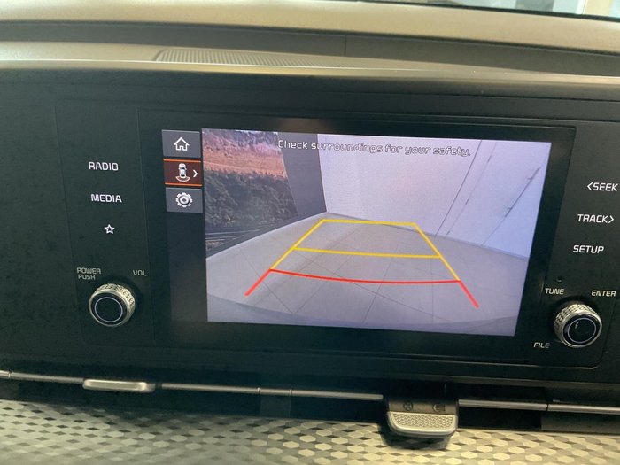 2023 Kia Carnival S