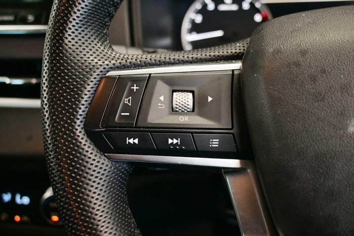 2023 Mitsubishi Outlander LS