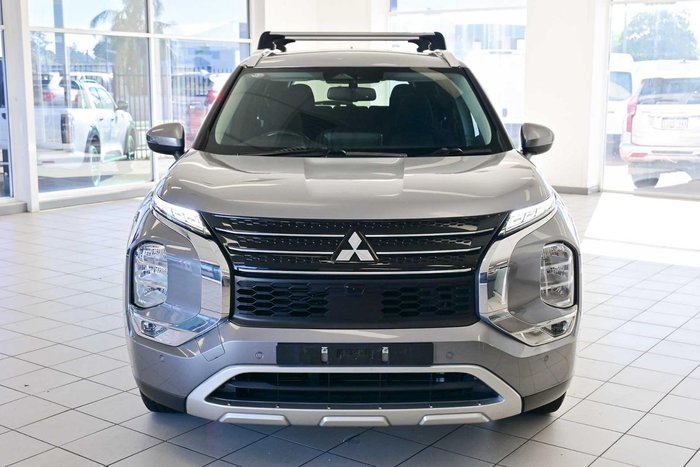 2023 Mitsubishi Outlander LS