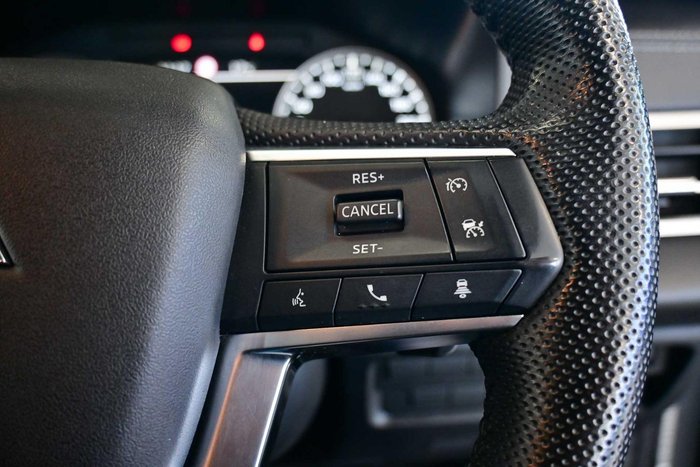 2023 Mitsubishi Outlander LS