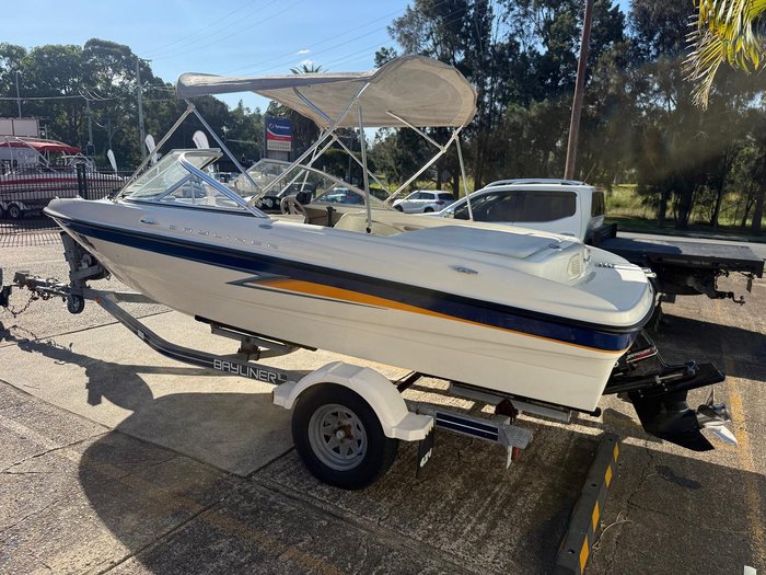 2004 Bayliner 185 BOWRIDER