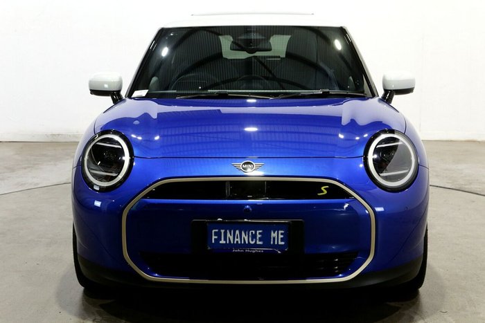 2025 MINI Cooper SE Favoured