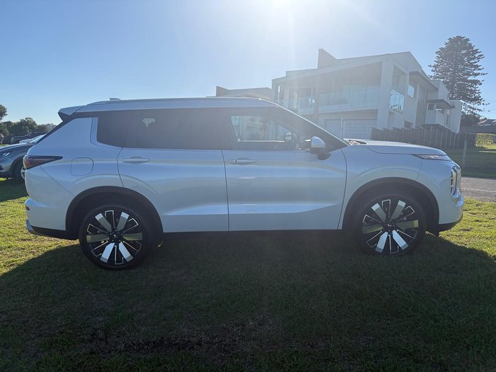 2025 Mitsubishi Outlander Aspire