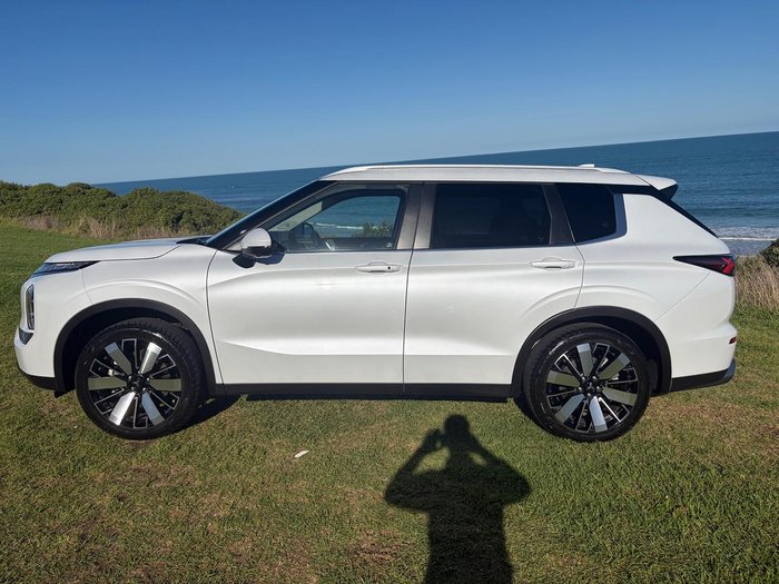 2025 Mitsubishi Outlander Aspire