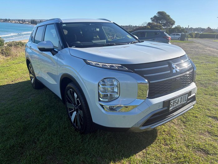 2025 Mitsubishi Outlander Aspire