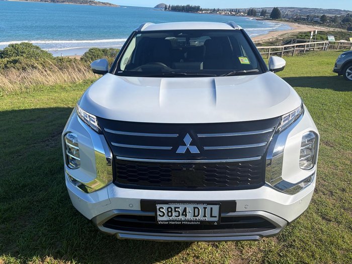 2025 Mitsubishi Outlander Aspire